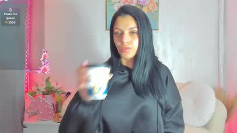 Sara online show from 04-22-26, 06:49