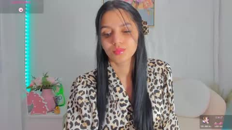 Sara online show from 05-18-26, 08:42