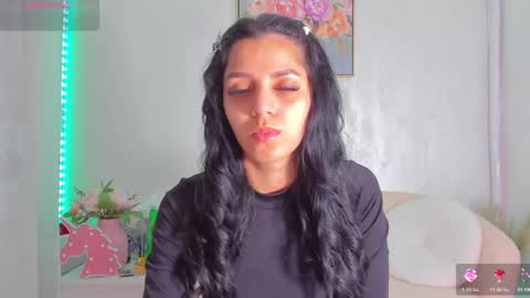 Sara online show from 05-25-26, 07:36