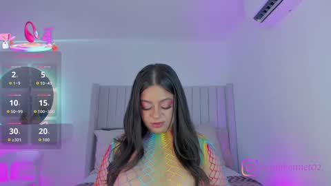 Snapshot of sarah_bonneth chatting on 10-27-25, 11:36 Sarah Bonneth online show from 10-27-25, 11:36