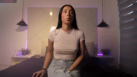 sarah_collens_ online show from 07-03-26, 11:49