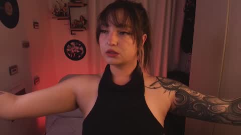 Snapshot of sarah_cuteeyes chatting on 03-24-26, 04:28 Sara online show from 03-24-26, 04:28