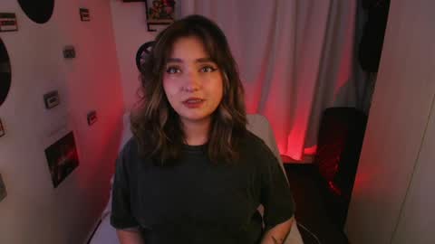 Snapshot of sarah_cuteeyes chatting on 04-05-26, 04:31 Sara online show from 04-05-26, 04:31