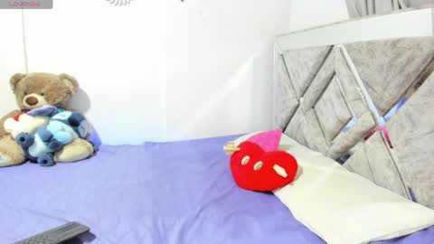 sarah_lowee online show from 04-29-26, 03:32