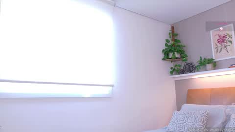 sarah_rayy online show from 04-10-26, 07:51