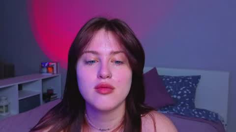 Snapshot of sarah_soul chatting on 06-22-26, 10:51 Sarah online show from 06-22-26, 10:51