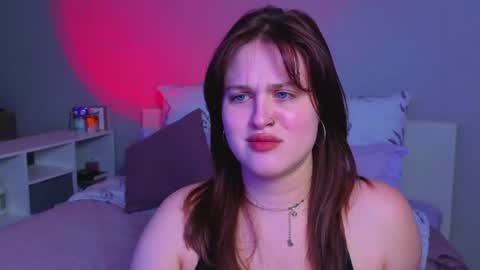 Snapshot of sarah_soul chatting on 06-23-26, 11:14 Sarah online show from 06-23-26, 11:14