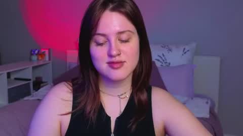Snapshot of sarah_soul chatting on 07-14-26, 02:05 Sarah online show from 07-14-26, 02:05