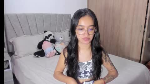 Sarah online show from 04-16-26, 01:39