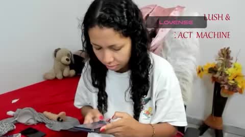 Sarah online show from 04-17-26, 04:54