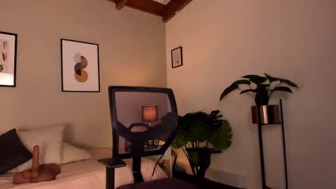   online show from 12-14-24, 01:17