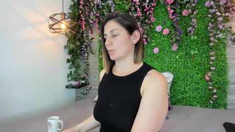 Sarah Deyvis online show from 03-10-26, 03:50