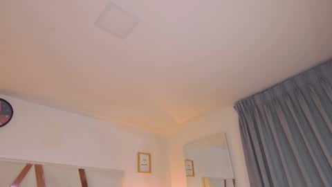 Snapshot of sarahevans__ chatting on 02-21-25, 01:55 Sarah Evans online show from 02-21-25, 01:55