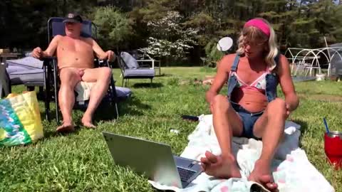 Snapshot of sarahhampton chatting on 04-08-26, 07:47 CdSissySarah online show from 04-08-26, 07:47