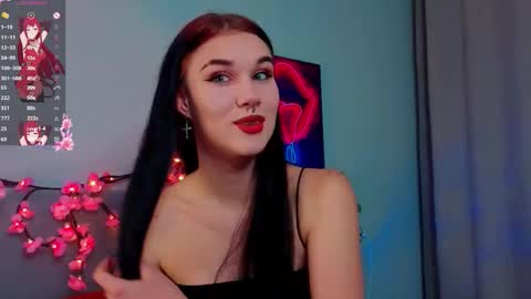 Sarah  online show from 10-27-25, 11:09