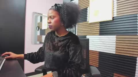 Snapshot of sarahi_pusey chatting on 07-16-26, 12:22 Sarahi pusey online show from 07-16-26, 12:22