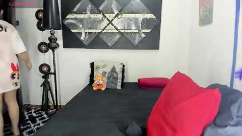  SARAHJEY     online show from 01-11-26, 01:38