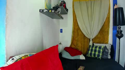 Snapshot of sarahjey chatting on 05-23-26, 01:11 SARAHJEY online show from 05-23-26, 01:11