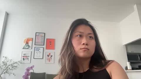 sarahli138974 online show from 06-09-26, 08:31