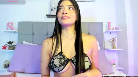 Snapshot of sarahlopezz290 chatting on 06-07-26, 03:32 sarahlopezz290 online show from 06-07-26, 03:32