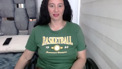 Snapshot of sarahott_1 chatting on 12-03-24, 09:12 Lia online show from 12-03-24, 09:12
