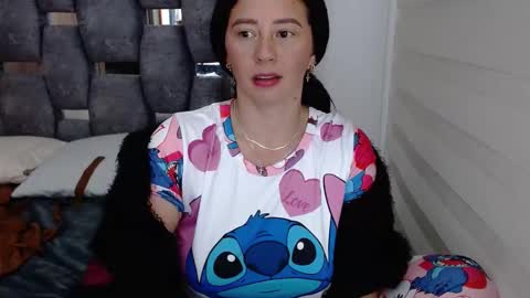 Snapshot of sarahott_1 chatting on 12-04-24, 02:59 Lia online show from 12-04-24, 02:59