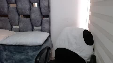 Snapshot of sarahott_1 chatting on 12-05-24, 06:33 Lia online show from 12-05-24, 06:33