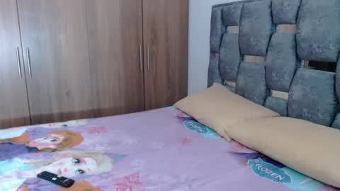 Snapshot of sarahott_1 chatting on 02-13-25, 02:09 Lia online show from 02-13-25, 02:09