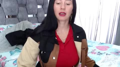 Snapshot of sarahott_1 chatting on 09-26-25, 08:24 Lia online show from 09-26-25, 08:24