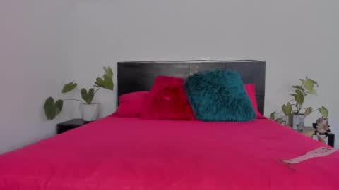 Girl next door online show from 01-18-25, 05:48