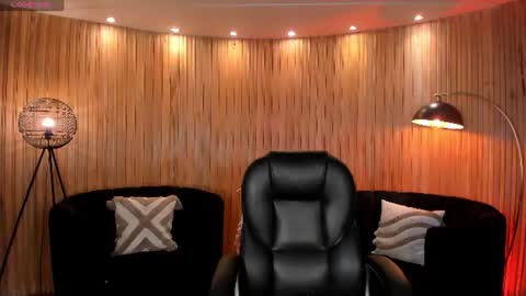 Sarah Rhodes online show from 07-14-26, 11:49