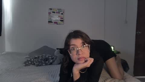 Sarah  online show from 10-27-25, 06:56