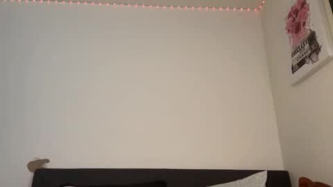 SarahxOliver online show from 01-17-26, 04:11