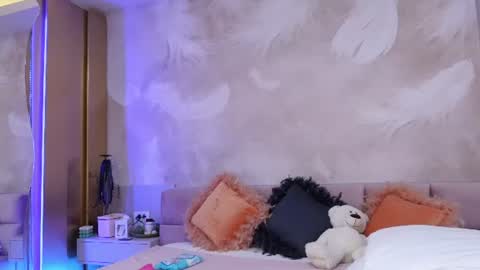 Snapshot of sarajennyfer chatting on 07-08-26, 04:39 Jenny online show from 07-08-26, 04:39