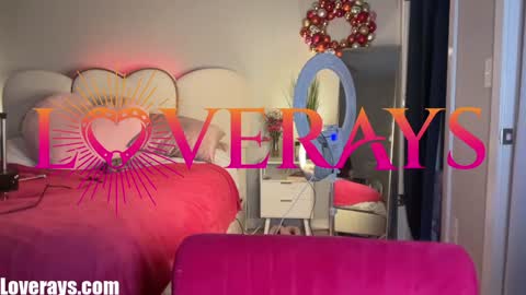 Snapshot of saraloverays chatting on 11-18-25, 04:28 Back from Vacay Follow for more here online show from 11-18-25, 04:28