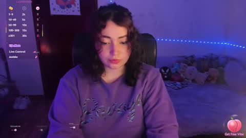 Snapshot of sarapbunny chatting on 10-27-25, 11:31 Sara online show from 10-27-25, 11:31