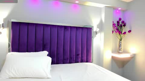 Sara   online show from 09-11-25, 10:32