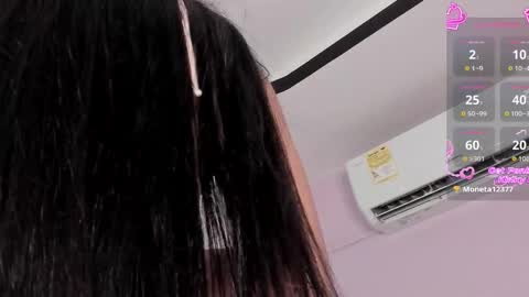  Sara  online show from 11-22-25, 01:04