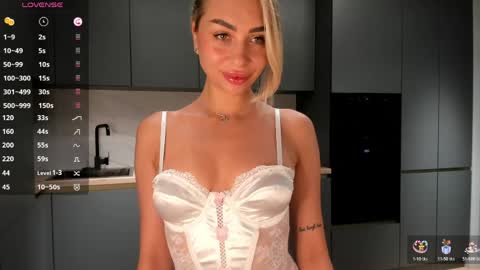 Sara online show from 06-05-26, 01:56