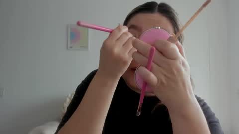 Sara  sarasmithfun by instagram online show from 06-12-26, 03:00