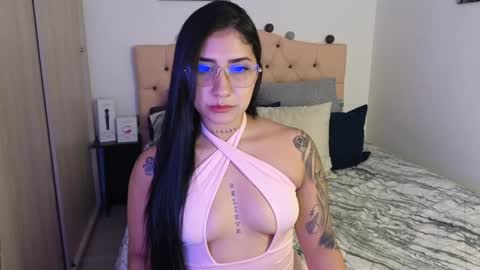 Snapshot of saratukkerr chatting on 01-23-25, 03:58 saratukkerr online show from 01-23-25, 03:58