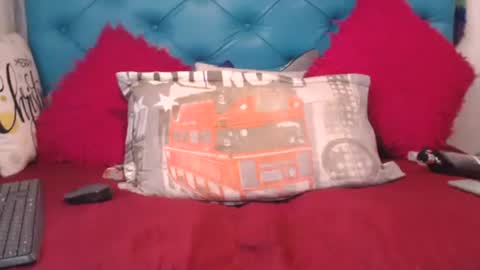 Sara Wills online show from 10-01-25, 02:23