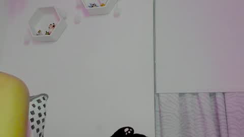 Saray  online show from 12-04-25, 11:24