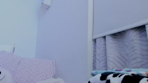 Snapshot of saray2312 chatting on 06-14-26, 04:36 Saray online show from 06-14-26, 04:36