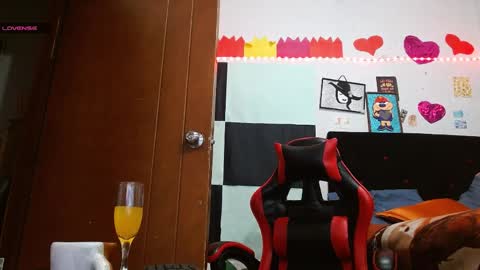 Sara Jimenez online show from 04-11-26, 03:44