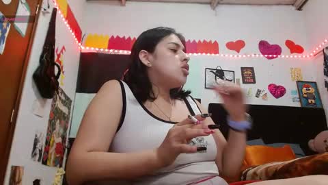 Snapshot of saray_extrovert1 chatting on 05-08-26, 03:23 Sara Jimenez online show from 05-08-26, 03:23