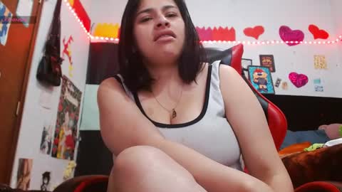 Snapshot of saray_extrovert1 chatting on 05-16-26, 05:26 Sara Jimenez online show from 05-16-26, 05:26