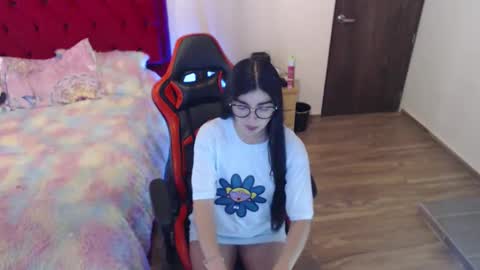 saray online show from 04-26-26, 08:39