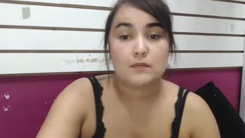 Snapshot of sarayx chatting on 01-08-26, 04:53 mery online show from 01-08-26, 04:53