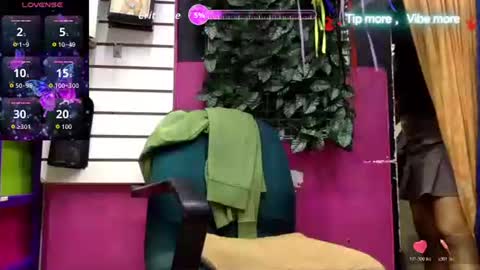 Snapshot of sarayx chatting on 02-04-26, 06:25 mery online show from 02-04-26, 06:25